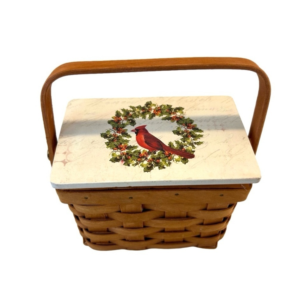Red Cardinal Small Christmas Basket Lidded